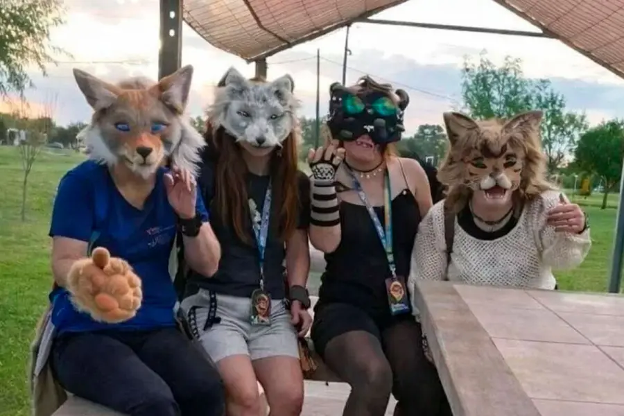 como-hacer-amigos-therian-encontrar-manada-espanol